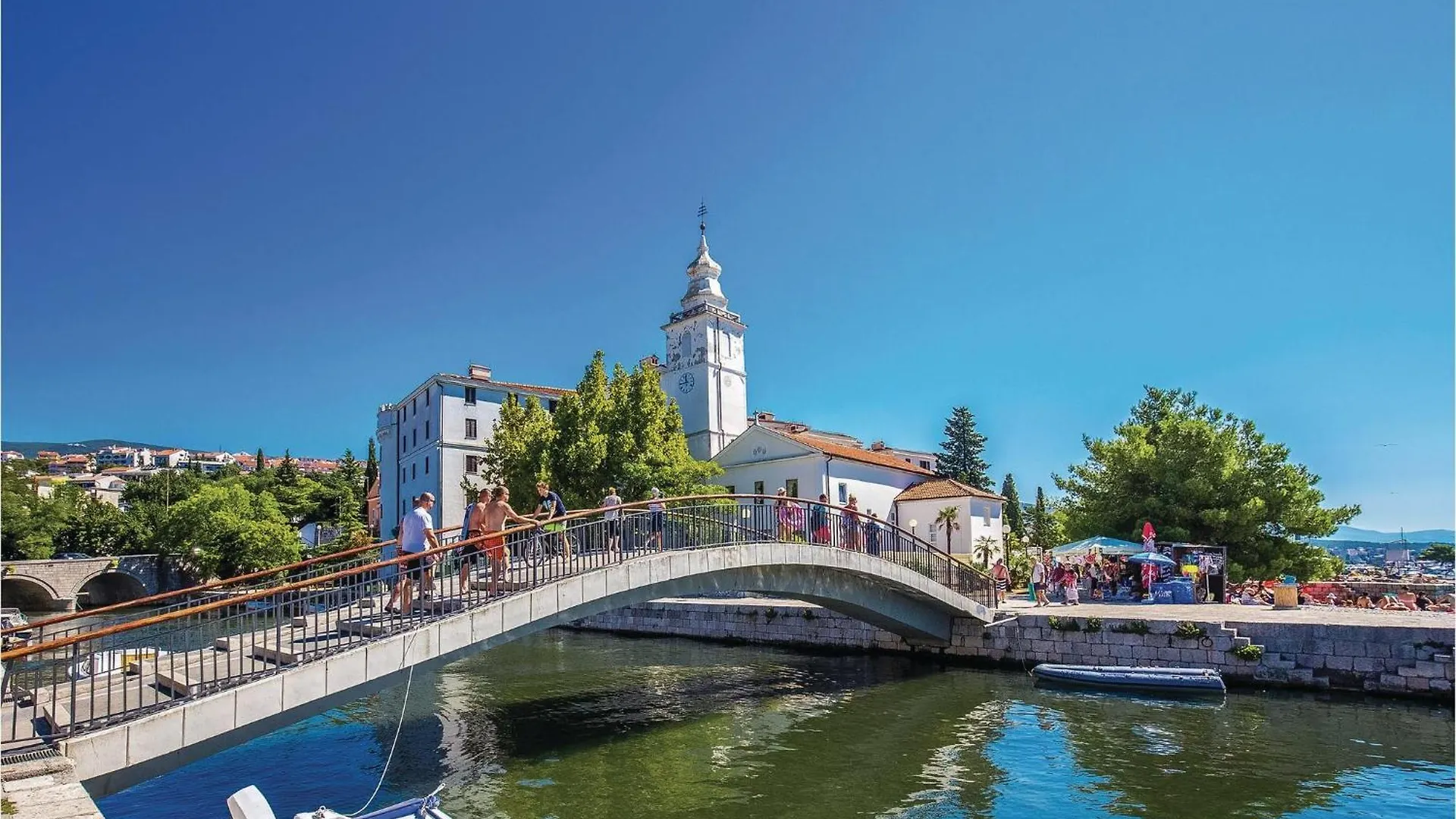 Beautiful Apartment In Crikvenica
