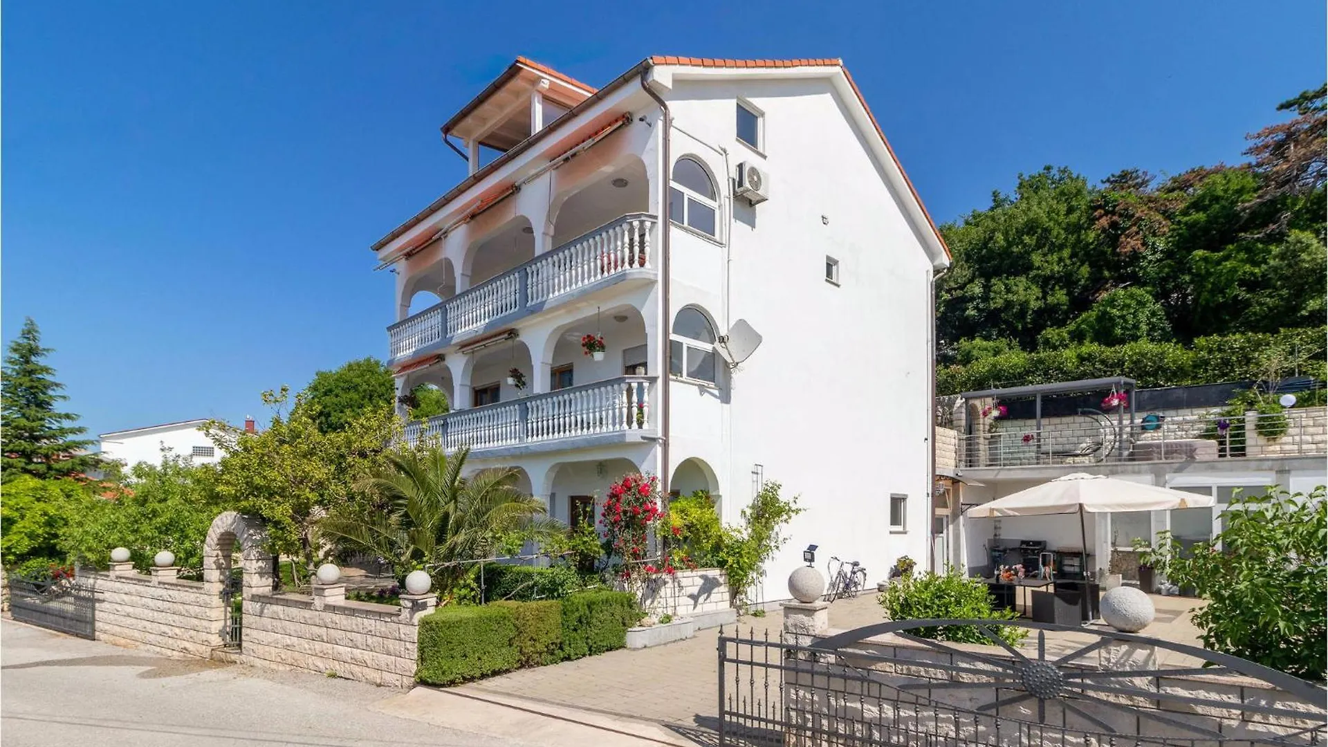 Beautiful Apartment In Crikvenica
